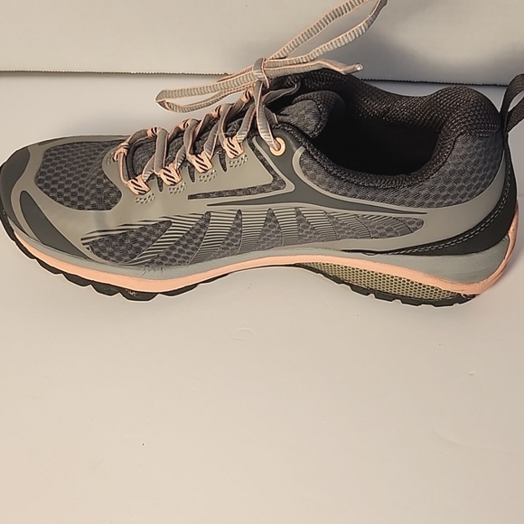 Merrell Gray and Pink Athletic Shoes - Picture 2 of 8